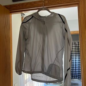 Nike Very Light Rain Jacket - size L